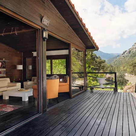 Lukkies Bed & Breakfast 3*