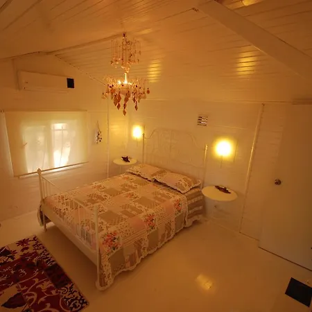 Bed and Breakfast Lukkies