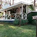 Lukkies Bed and Breakfast Çıralı
