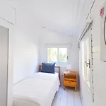 Lukkies Bed and Breakfast 4*