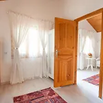 Bed and Breakfast Lukkies 4*