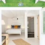 Bed and Breakfast Lukkies Çıralı