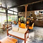 Lukkies Bed and Breakfast 4*