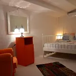 Lukkies Bed and Breakfast 4*