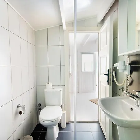 Bed & Breakfast Lukkies Çıralı