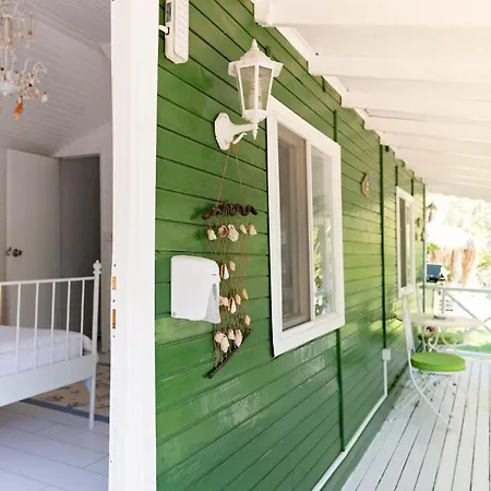 Bed & Breakfast Lukkies Çıralı